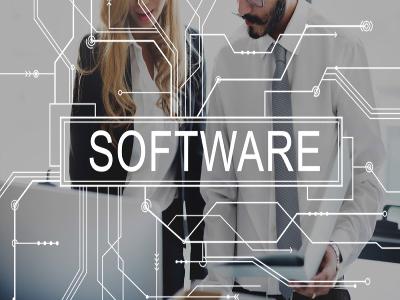 The evolution from freeware to open-source ecosystems